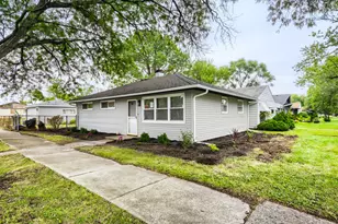 15301 Dorchester Ave, Dolton, IL 60419 - Photo 2