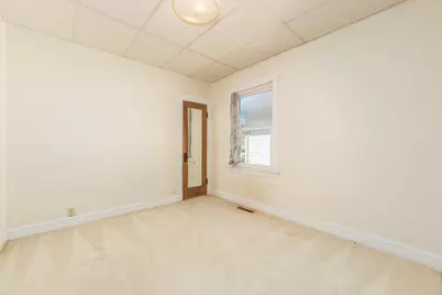 5685 N New Hampshire Avenue, Chicago, IL 60631 - Photo 10