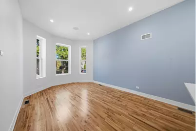 2825 W Walnut Street, Chicago, IL 60612 - Photo 2