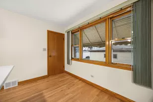 3927 N Pontiac Ave, Chicago, IL 60634 - Photo 10