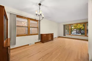 3927 N Pontiac Ave, Chicago, IL 60634 - Photo 6