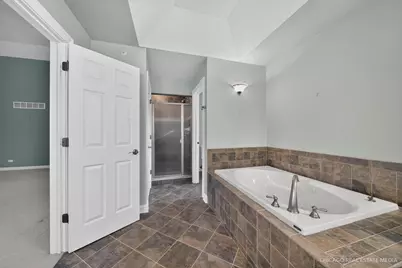 790 Parkview Court, Glen Ellyn, IL 60137 - Photo 20