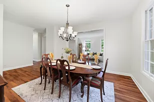 1 Fernwood Ct, Algonquin, IL 60102 - Photo 8