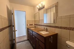 23689 N Midlothian Rd, Lake Zurich, IL 60047 - Photo 8