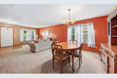 250 Sparrow Drive, Woodstock, IL 60098 - Photo 4