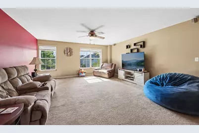 250 Sparrow Drive, Woodstock, IL 60098 - Photo 8