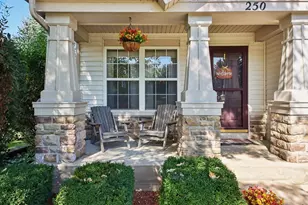 250 Sparrow Dr, Woodstock, IL 60098 - Photo 2