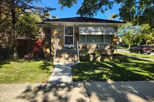 458 E 109th St, Chicago, IL 60628 - Photo 1