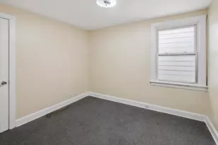 5245 W Carmen Ave, Chicago, IL 60630 - Photo 12