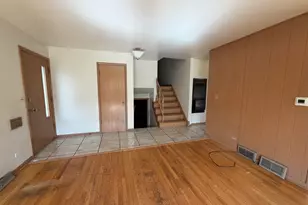 7940 W Executive Ct, Norridge, IL 60706 - Photo 6