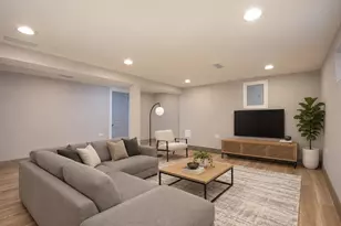 9605 S Greenwood Ave, Chicago, IL 60628 - Photo 18
