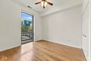 2035 S Indiana Ave, Chicago, IL 60616 - Photo 8