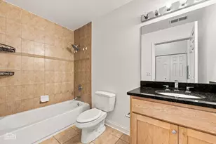 2035 S Indiana Ave, Chicago, IL 60616 - Photo 10