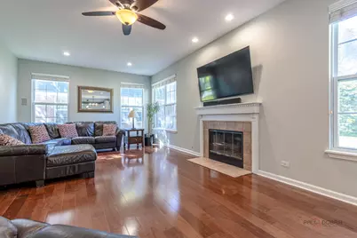 568 Crooked Stick Court, Vernon Hills, IL 60061 - Photo 24