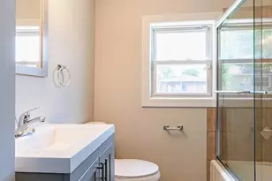 456 Greenbay Ave, Calumet City, IL 60409 - Photo 14