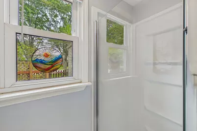 520 N Eastwood Avenue, Mount Prospect, IL 60056 - Photo 10