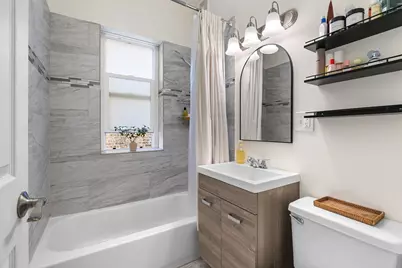 4857 N Lawndale Avenue #202, Chicago, IL 60625 - Photo 10