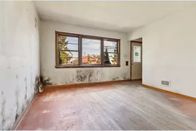 3607 W 58th Street, Chicago, IL 60629 - Photo 4