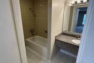 1919 Prairie Square, Schaumburg, IL 60173 - Photo 12