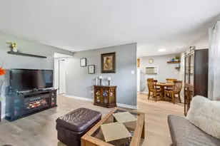 9420 Kelvin Ln, Schiller Park, IL 60176 - Photo 4