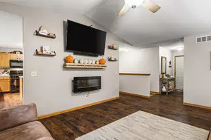 5508 Reidenbach Rd, South Beloit, IL 61080 - Photo 8