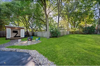 305 Wilshire Drive W, Wilmette, IL 60091 - Photo 28