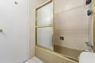 100 E Walton St, Chicago, IL 60611 - Photo 10