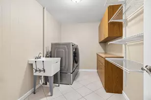10238 Hilltop Dr, Orland Park, IL 60462 - Photo 14