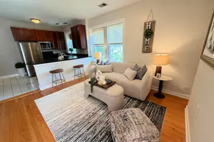 4201 N Sawyer Ave, Chicago, IL 60618 - Photo 2