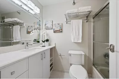480 N McClurg Court #310, Chicago, IL 60611 - Photo 12