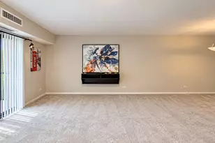 1605 E Central Rd, Arlington Heights, IL 60005 - Photo 6