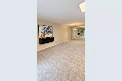 1605 E Central Road #202A, Arlington Heights, IL 60005 - Photo 8