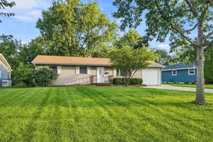 145 Shawnee Dr, Carol Stream, IL 60188 - Photo 1