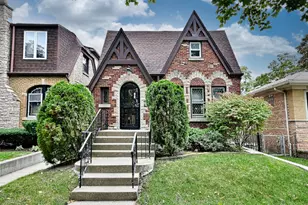 5856 N Mobile Ave, Chicago, IL 60646 - Photo 2