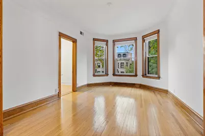 3746 N Lakewood Avenue #2, Chicago, IL 60613 - Photo 2
