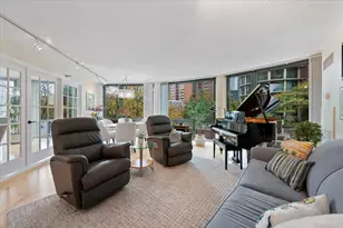 480 N McClurg Ct, Chicago, IL 60611 - Photo 2