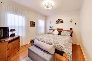 7030 N Overhill Ave, Chicago, IL 60631 - Photo 10