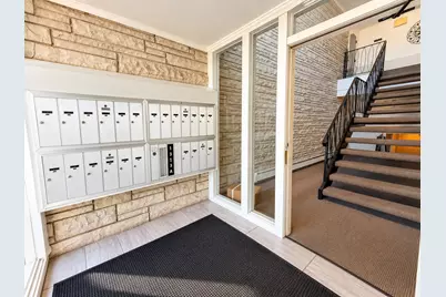 1313 Rebecca Road #104, Lombard, IL 60148 - Photo 4