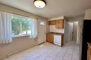 5025 Suffield Ct, Skokie, IL 60077 - Photo 6
