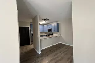 5 S Virginia Rd, Crystal Lake, IL 60014 - Photo 2