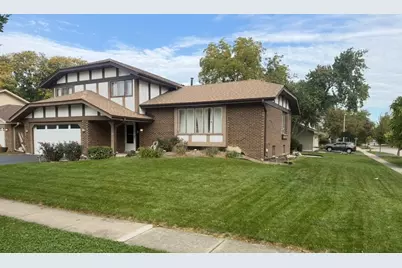 700 W 58th Street, Westmont, IL 60559 - Photo 1