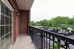 36 S Cass Ave, Westmont, IL 60559 - Photo 8