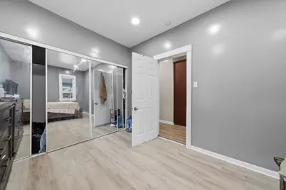 4862 W St Paul Avenue, Chicago, IL 60639 - Photo 12
