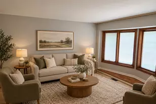 73 Forest Ln, Elk Grove Village, IL 60007 - Photo 2