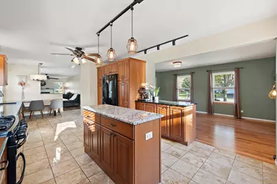 695 Fox Run Lane, Algonquin, IL 60102 - Photo 8