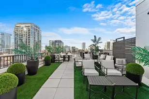 707 N Wells St, Chicago, IL 60654 - Photo 10