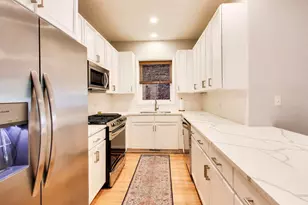 2622 N Mildred Ave, Chicago, IL 60614 - Photo 8