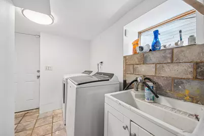 3819 N Kilpatrick Avenue, Chicago, IL 60641 - Photo 38