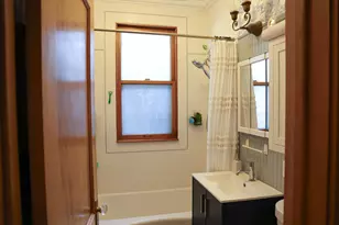 1166 S Elmwood Ave, Oak Park, IL 60304 - Photo 8