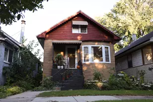 1166 S Elmwood Ave, Oak Park, IL 60304 - Photo 1